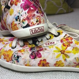 Taos floral shoes.